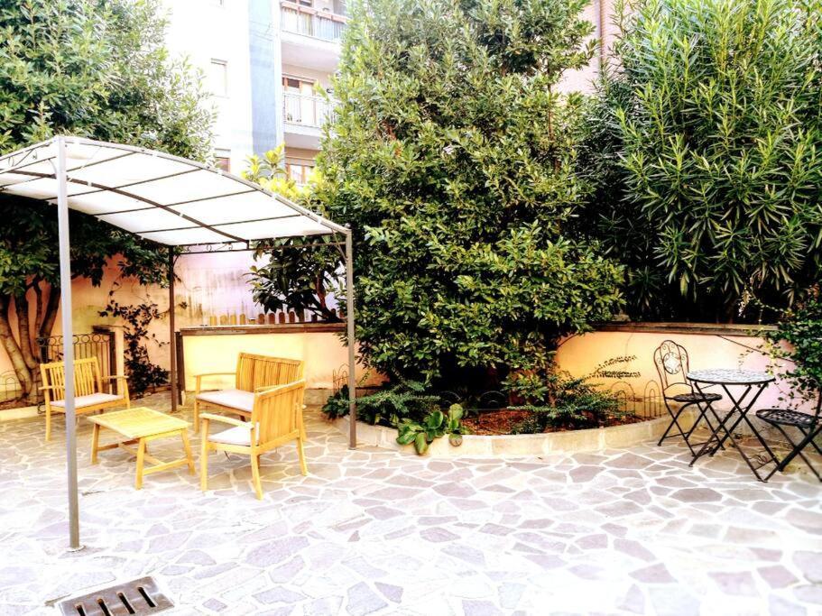 Ferienwohnung Un Insospettabile Angolo Verde In Citta Mailand Exterior foto