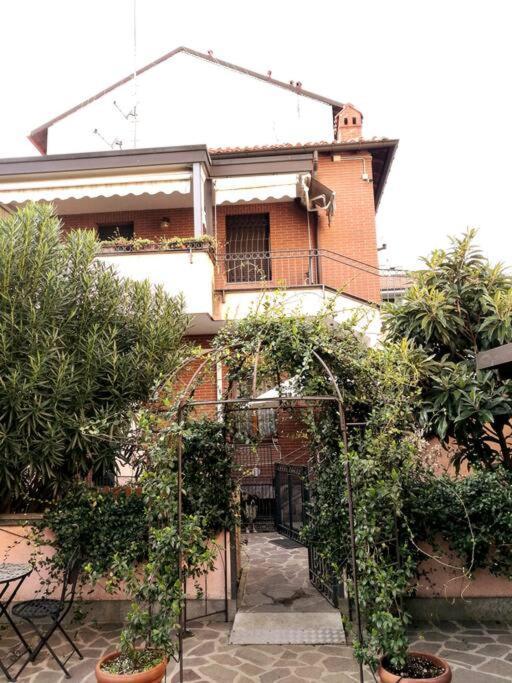 Ferienwohnung Un Insospettabile Angolo Verde In Citta Mailand Exterior foto